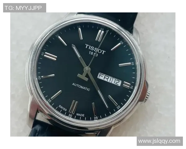 足球明星齐聚盛典每位赠送限量绿水鬼表彰荣耀与友谊