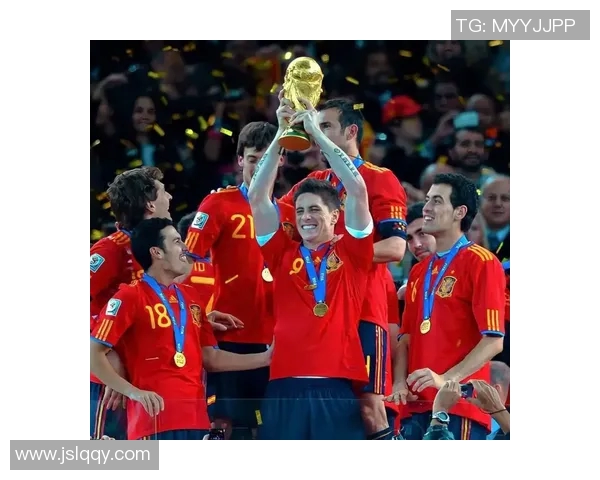 足球明星托雷斯的传奇生涯与球迷论坛热议分享